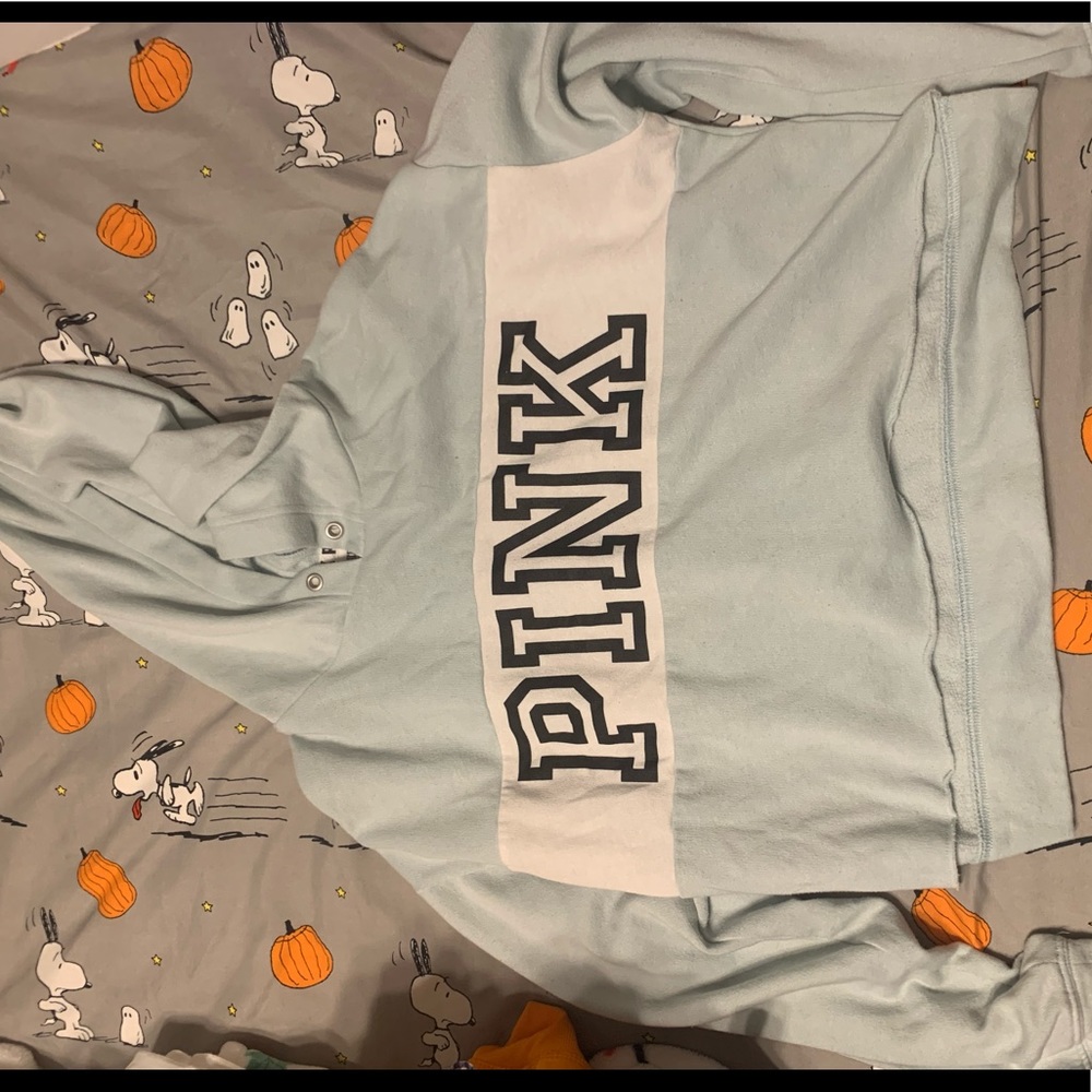 VS Pink cropped hoodie